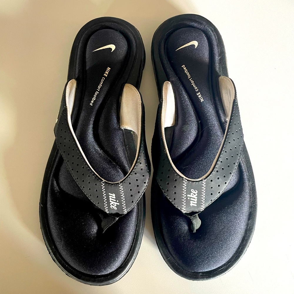 Nike Comfort Footbed Flip Flops 8.5